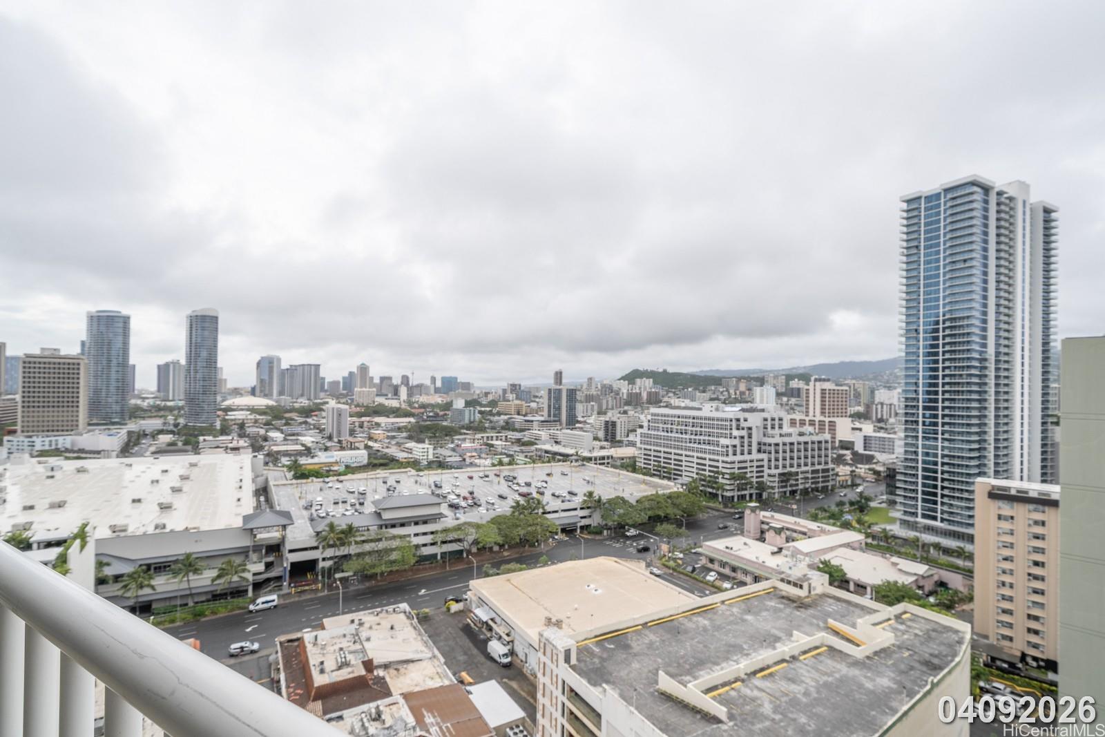 750 Amana Street Honolulu - Rental - photo 13 of 21
