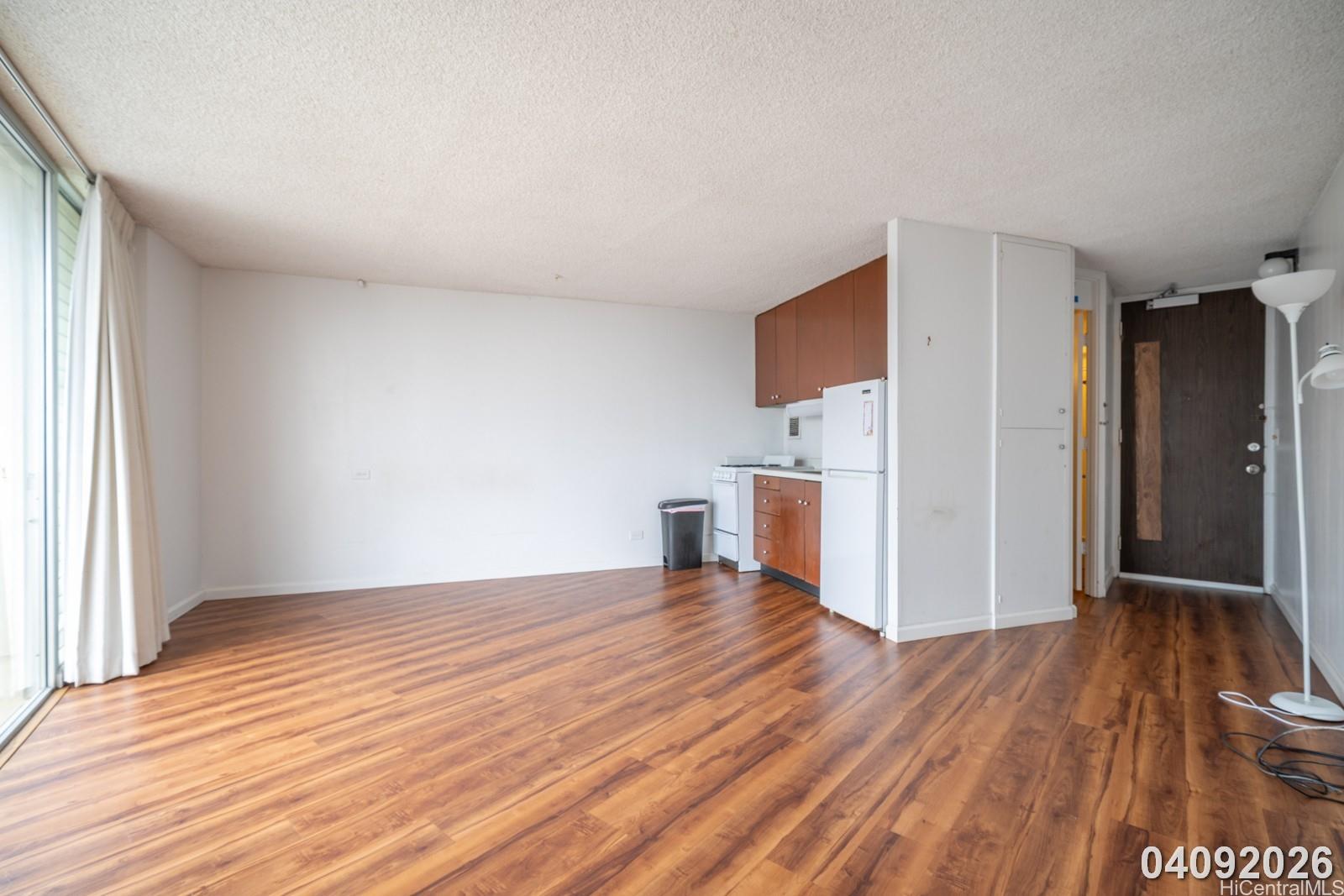 750 Amana Street Honolulu - Rental - photo 5 of 21