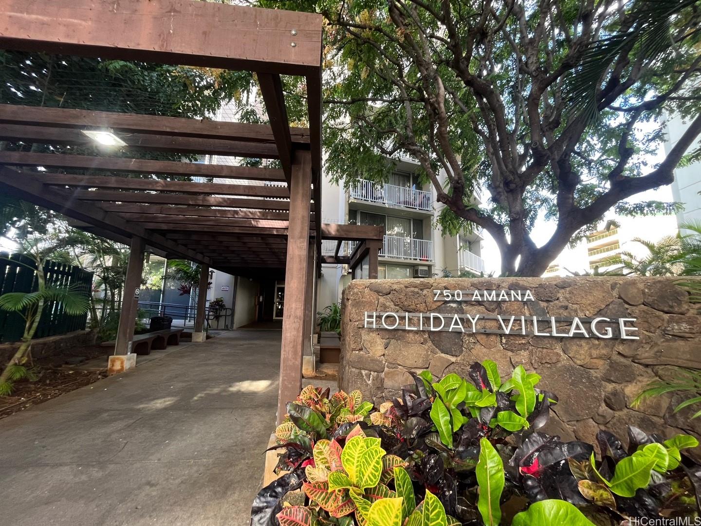 Holiday Village condo # 301, Honolulu, Hawaii - photo 2 of 5