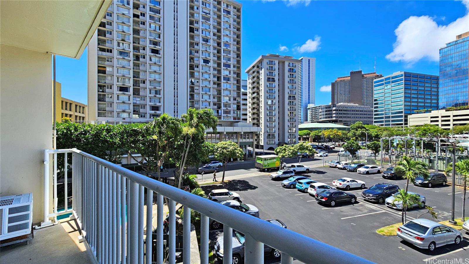 Holiday Village condo # 309, Honolulu, Hawaii - photo 11 of 21