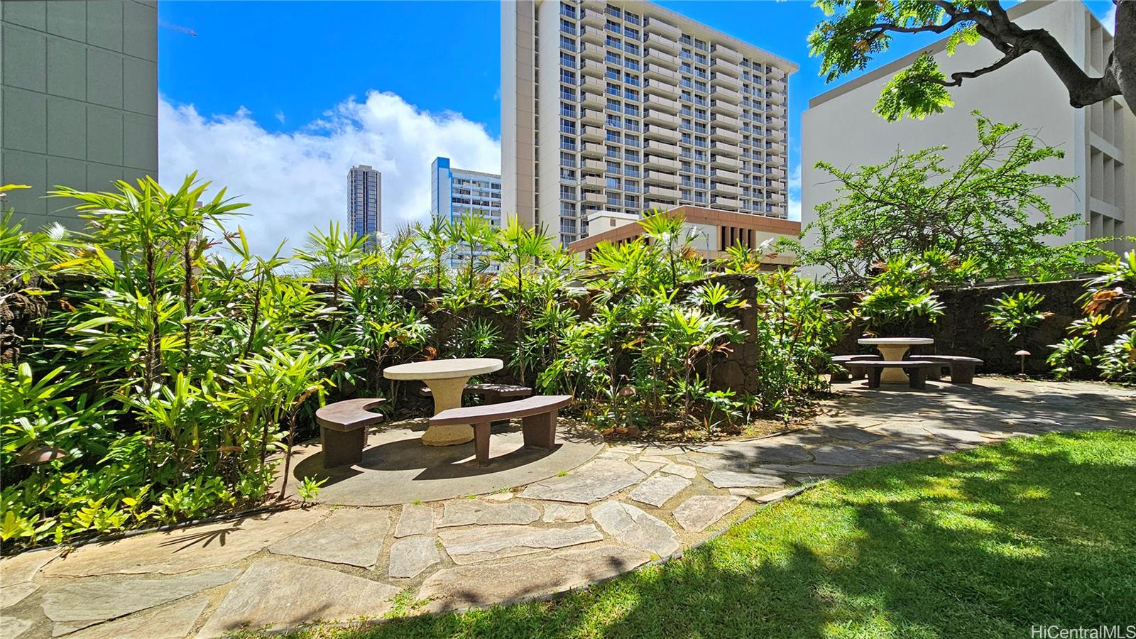 Holiday Village condo # 309, Honolulu, Hawaii - photo 20 of 21