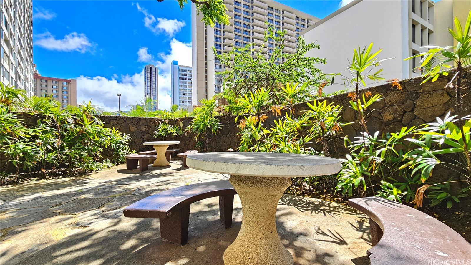 Holiday Village condo # 309, Honolulu, Hawaii - photo 21 of 21