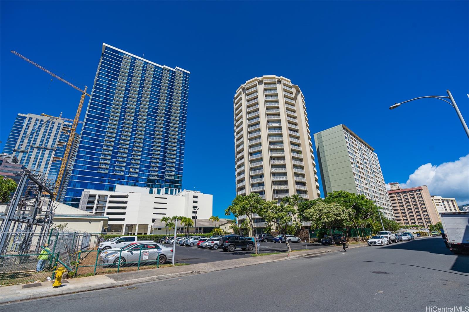 Holiday Village condo # 806, Honolulu, Hawaii - photo 17 of 22