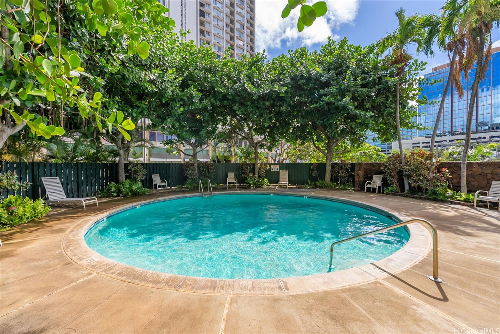 Holiday Village condo # P2, Honolulu, Hawaii - photo 17 of 25
