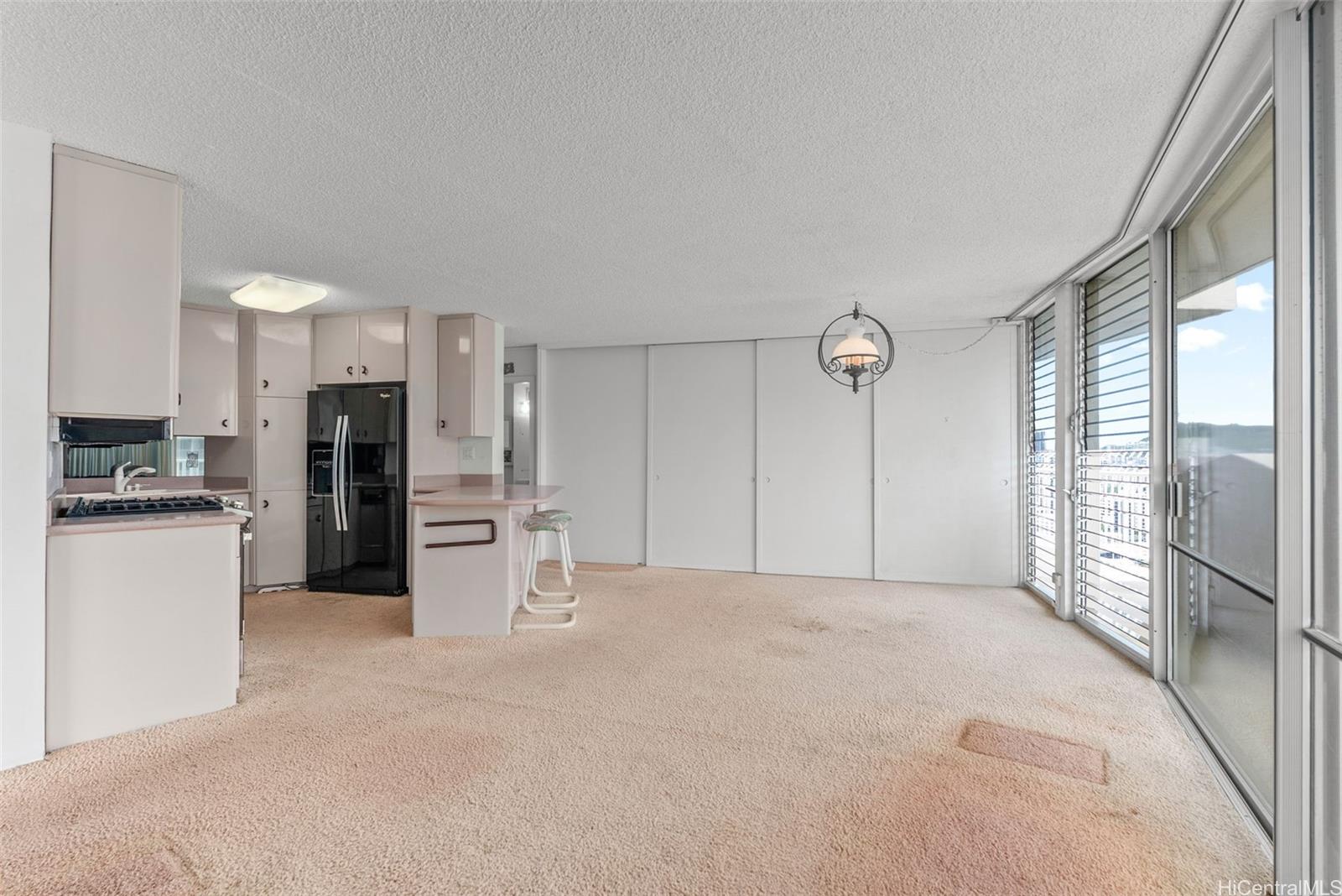 Holiday Village condo # P2, Honolulu, Hawaii - photo 4 of 25