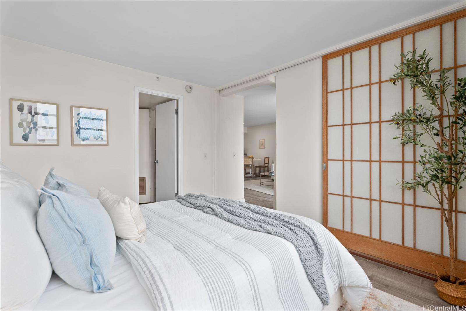 Kapiolani Belaire condo # 1007, Honolulu, Hawaii - photo 9 of 25