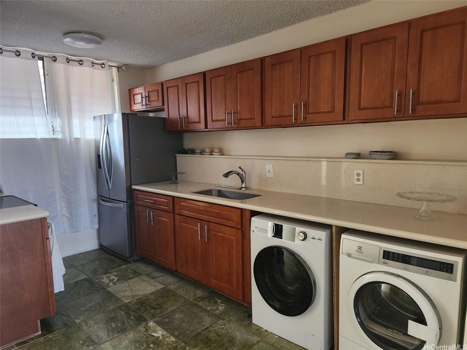 Kapiolani Belaire condo # 1405, Honolulu, Hawaii - photo 3 of 16