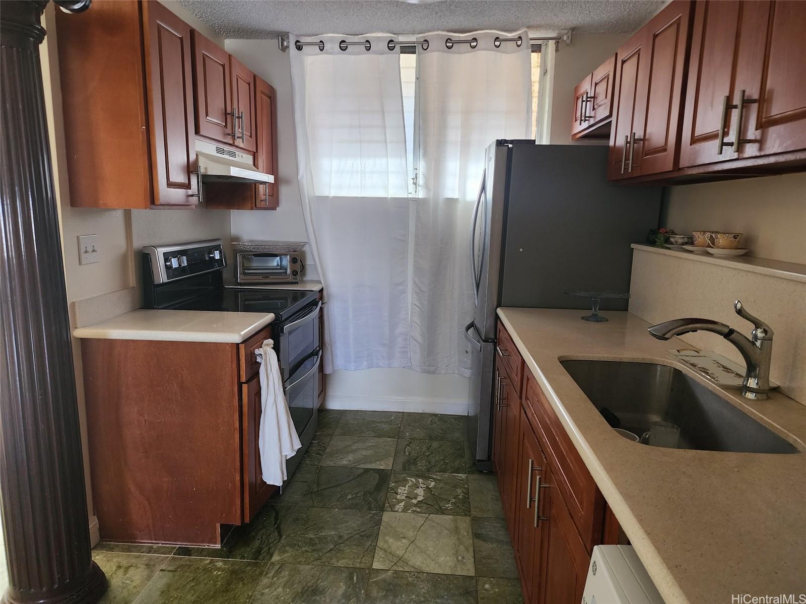 Kapiolani Belaire condo # 1405, Honolulu, Hawaii - photo 4 of 16