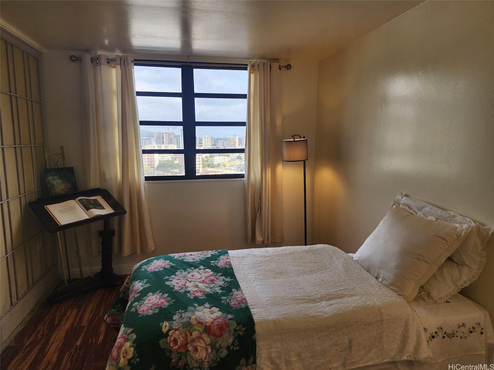 Kapiolani Belaire condo # 1405, Honolulu, Hawaii - photo 5 of 16