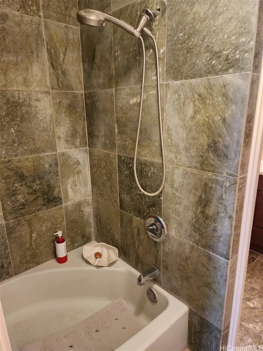 Kapiolani Belaire condo # 1405, Honolulu, Hawaii - photo 8 of 16