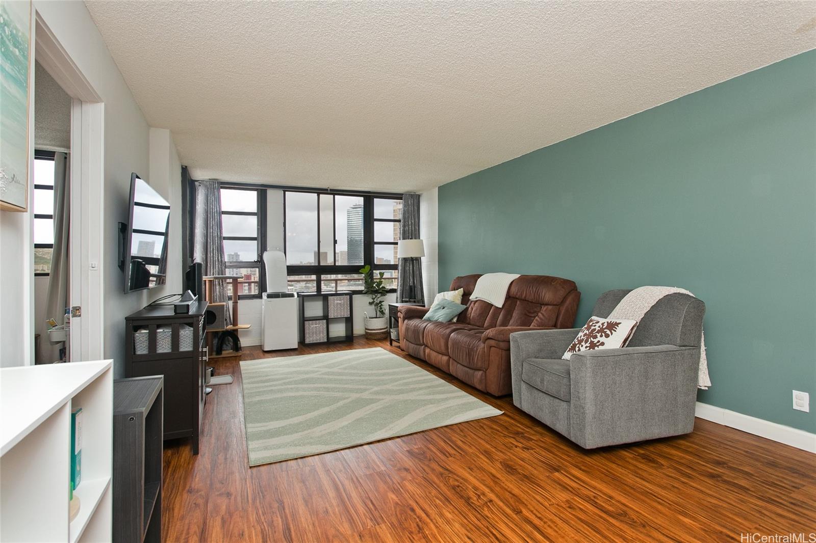 Kapiolani Belaire condo # 1406, Honolulu, Hawaii - photo 2 of 10