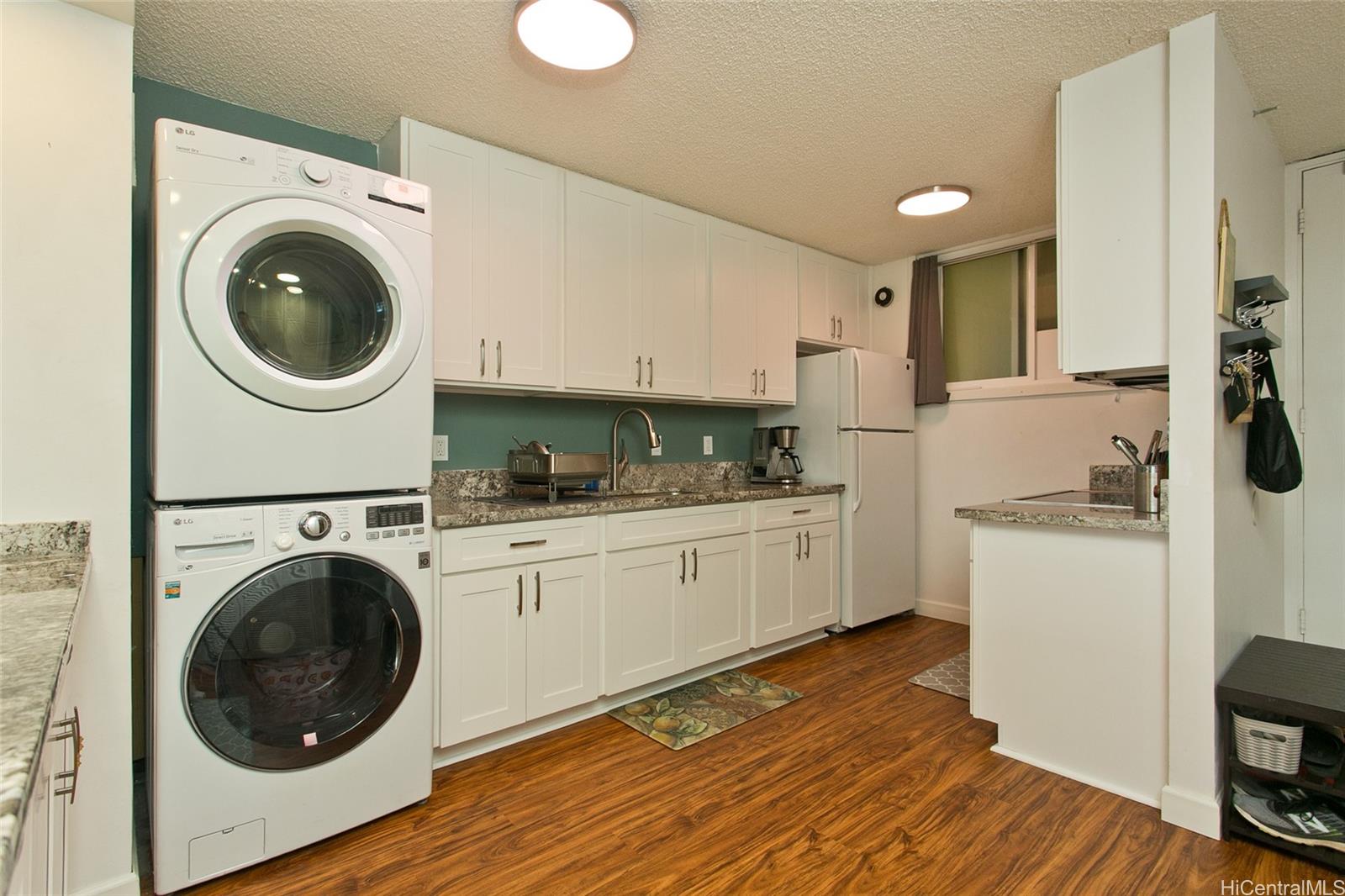 Kapiolani Belaire condo # 1406, Honolulu, Hawaii - photo 4 of 10