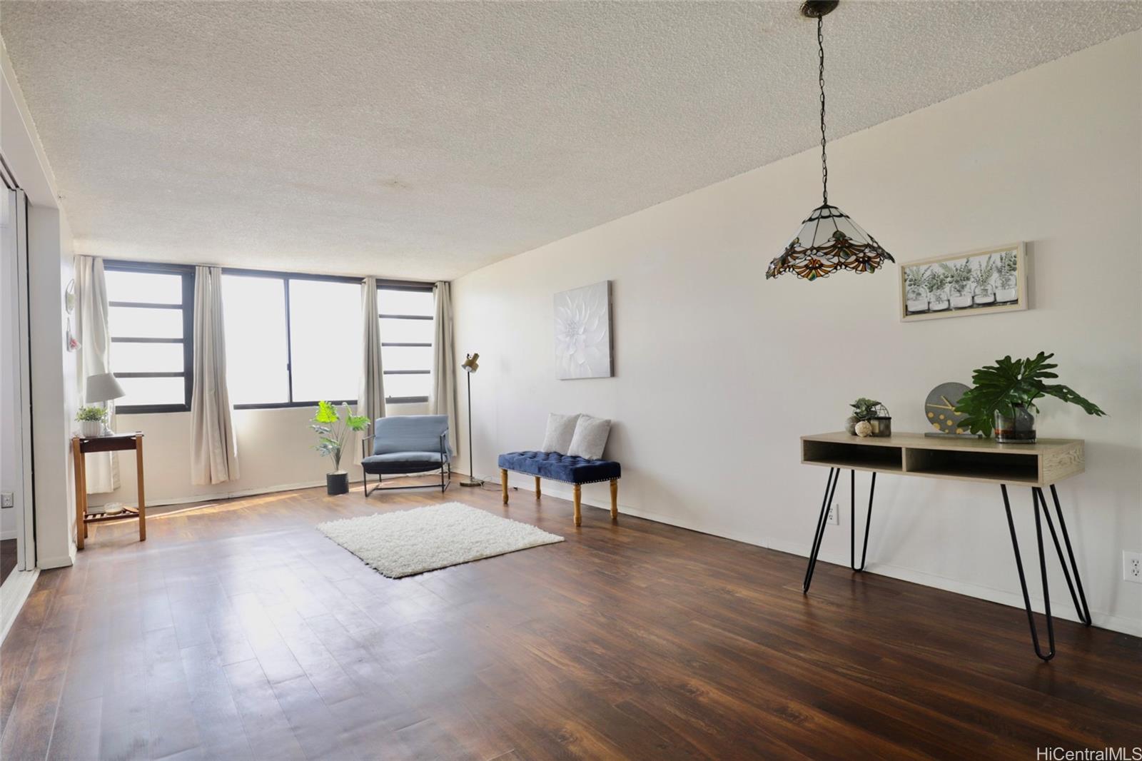 Kapiolani Belaire condo # 404, Honolulu, Hawaii - photo 2 of 17