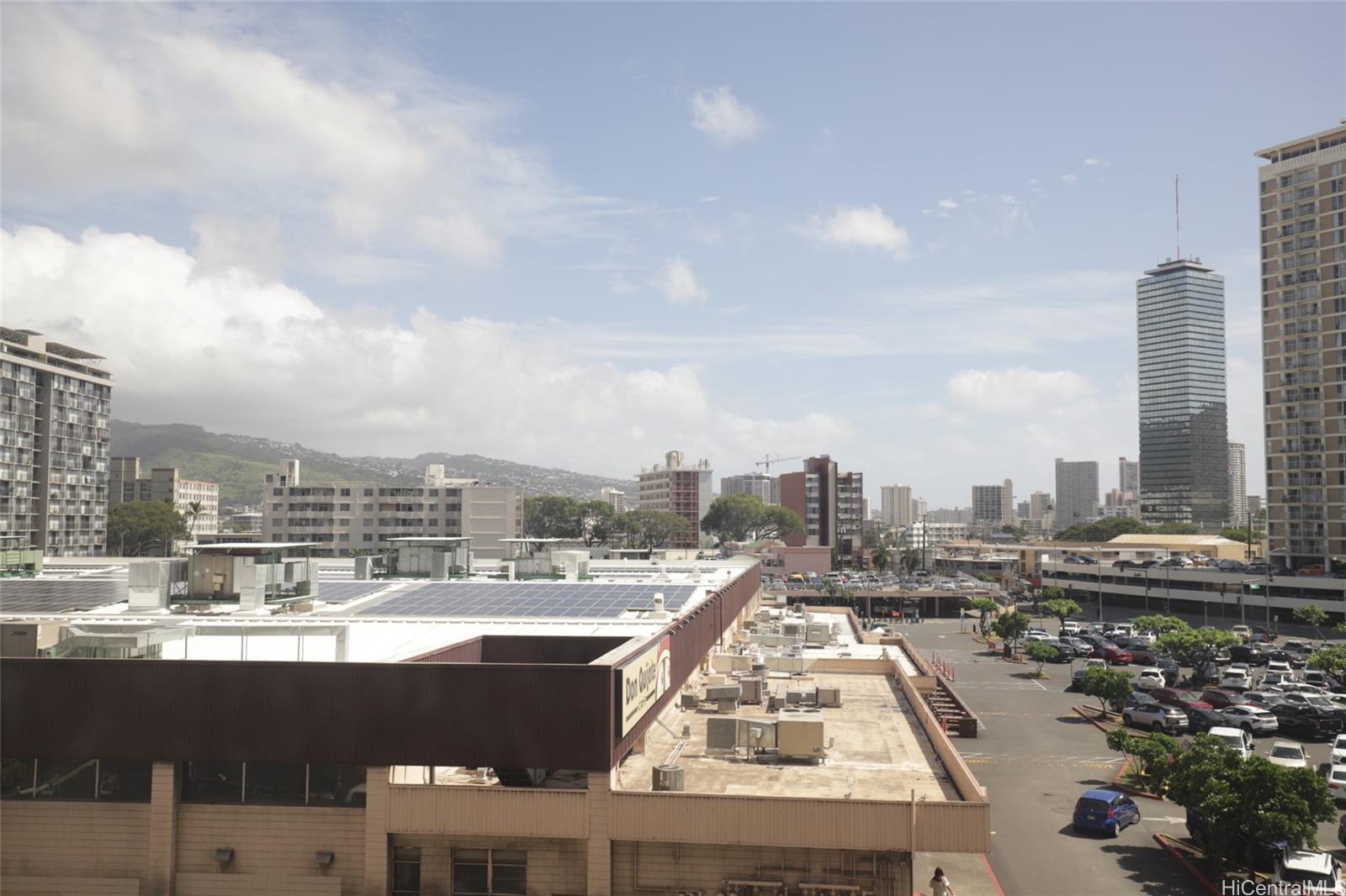 Kapiolani Belaire condo # 404, Honolulu, Hawaii - photo 15 of 17