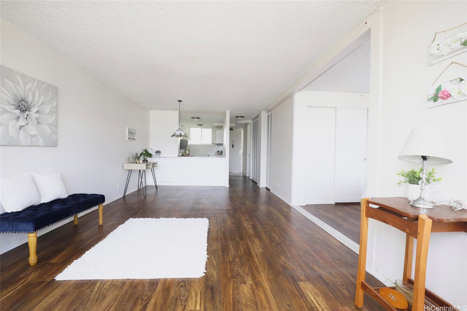 Kapiolani Belaire condo # 404, Honolulu, Hawaii - photo 5 of 17