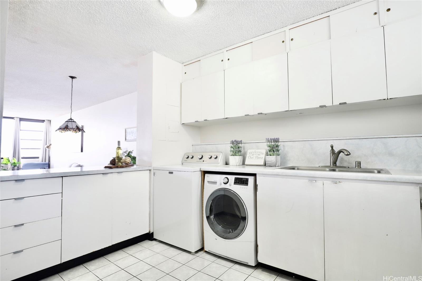 Kapiolani Belaire condo # 404, Honolulu, Hawaii - photo 6 of 17