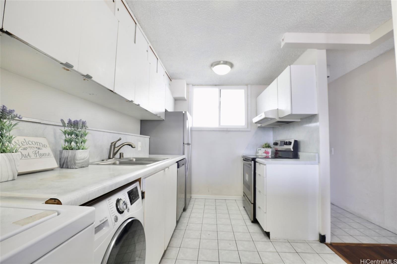 Kapiolani Belaire condo # 404, Honolulu, Hawaii - photo 7 of 17