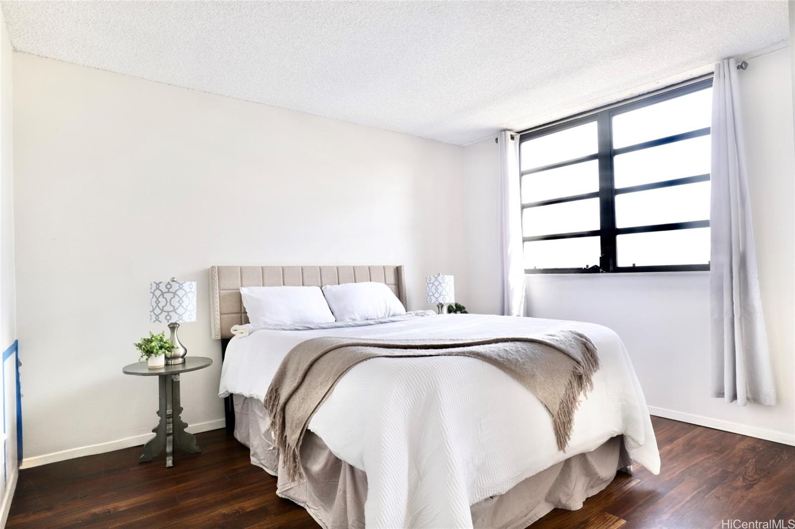 Kapiolani Belaire condo # 404, Honolulu, Hawaii - photo 8 of 17