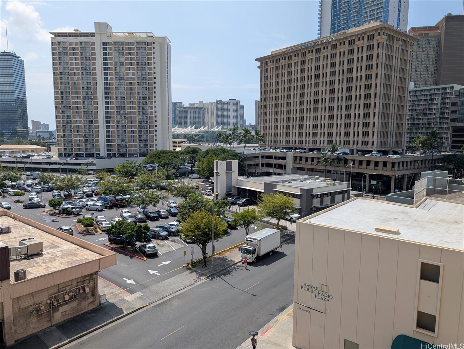 Kapiolani Belaire condo # 606, Honolulu, Hawaii - photo 11 of 13