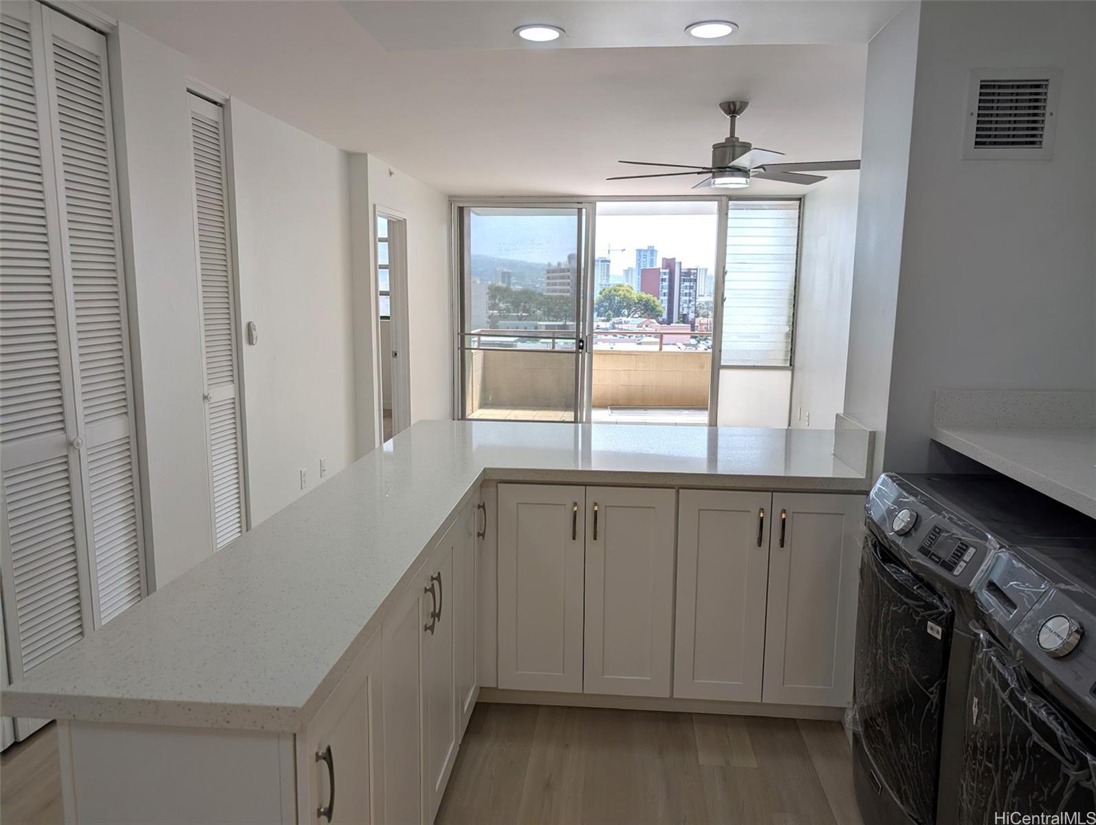 Kapiolani Belaire condo # 606, Honolulu, Hawaii - photo 9 of 13