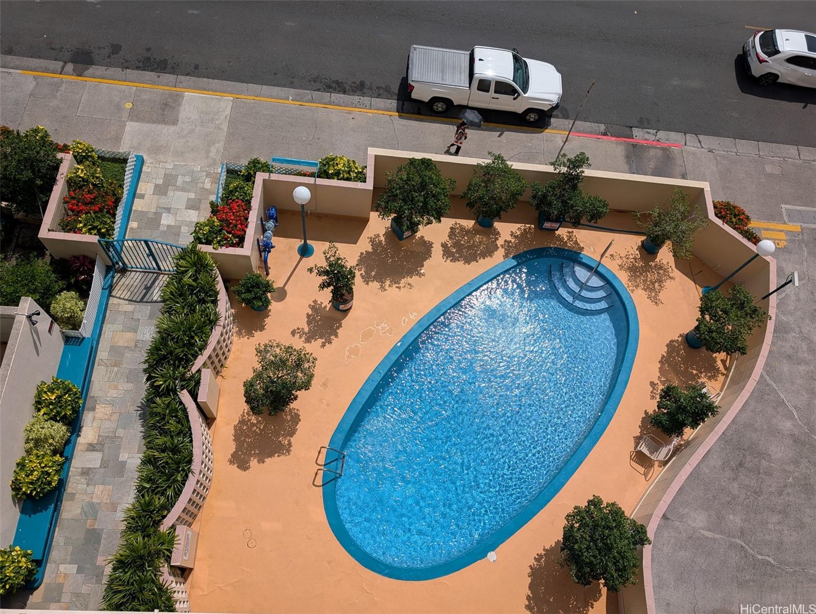 Kapiolani Belaire condo # 606, Honolulu, Hawaii - photo 12 of 13