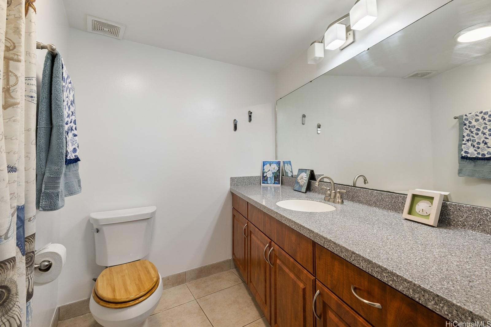 Kapiolani Belaire condo # 801, Honolulu, Hawaii - photo 17 of 23