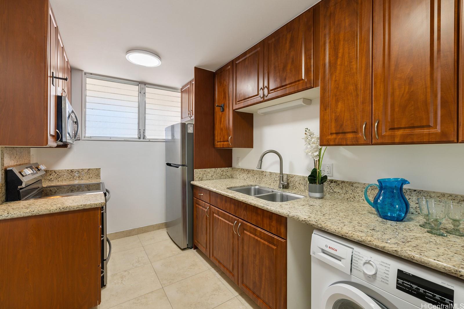 Kapiolani Belaire condo # 801, Honolulu, Hawaii - photo 7 of 23