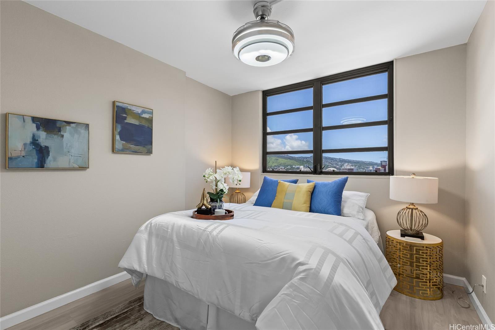 Kapiolani Belaire condo # 901, Honolulu, Hawaii - photo 17 of 25