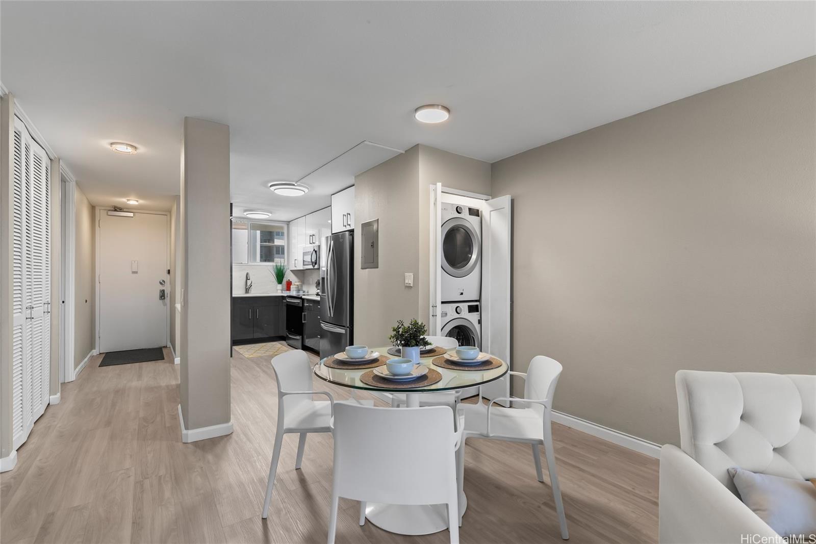 Kapiolani Belaire condo # 901, Honolulu, Hawaii - photo 8 of 25