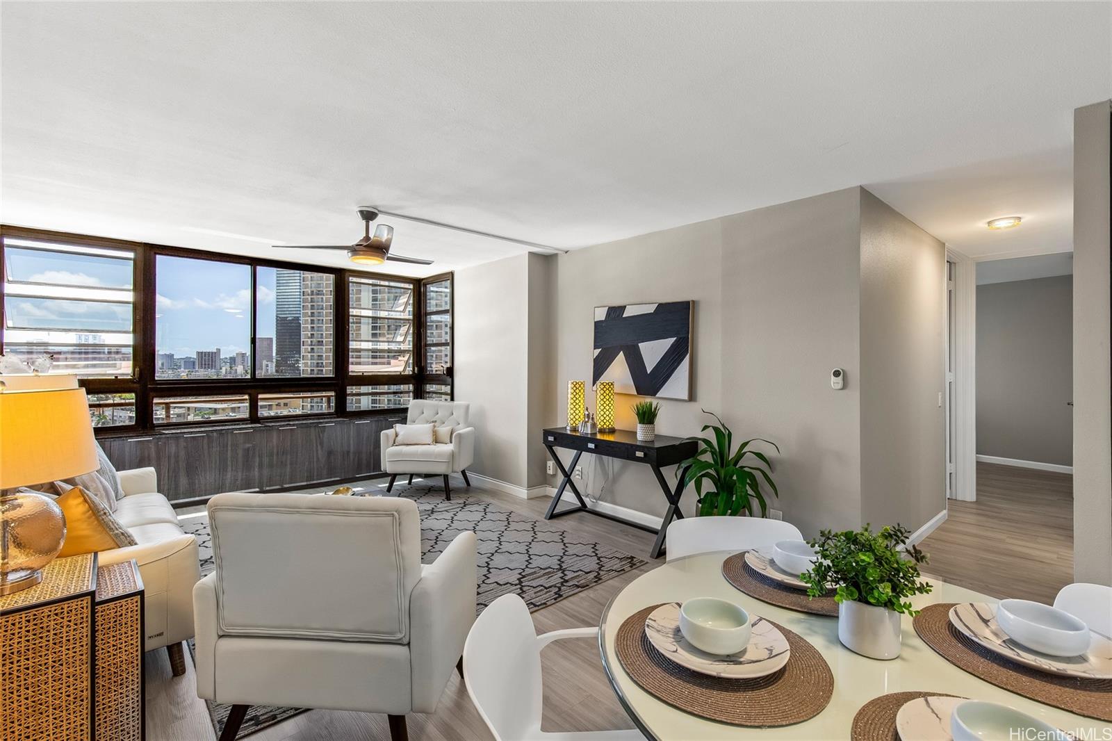 Kapiolani Belaire condo # 901, Honolulu, Hawaii - photo 15 of 25