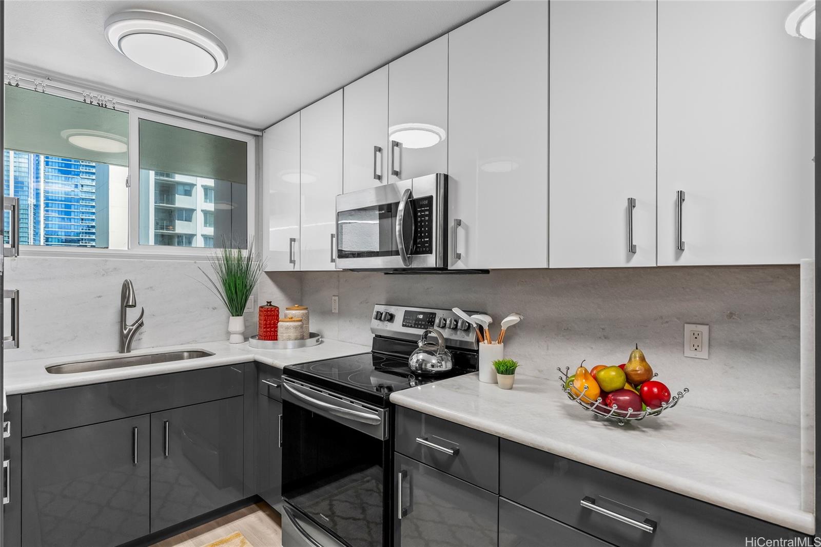 Kapiolani Belaire condo # 901, Honolulu, Hawaii - photo 6 of 25