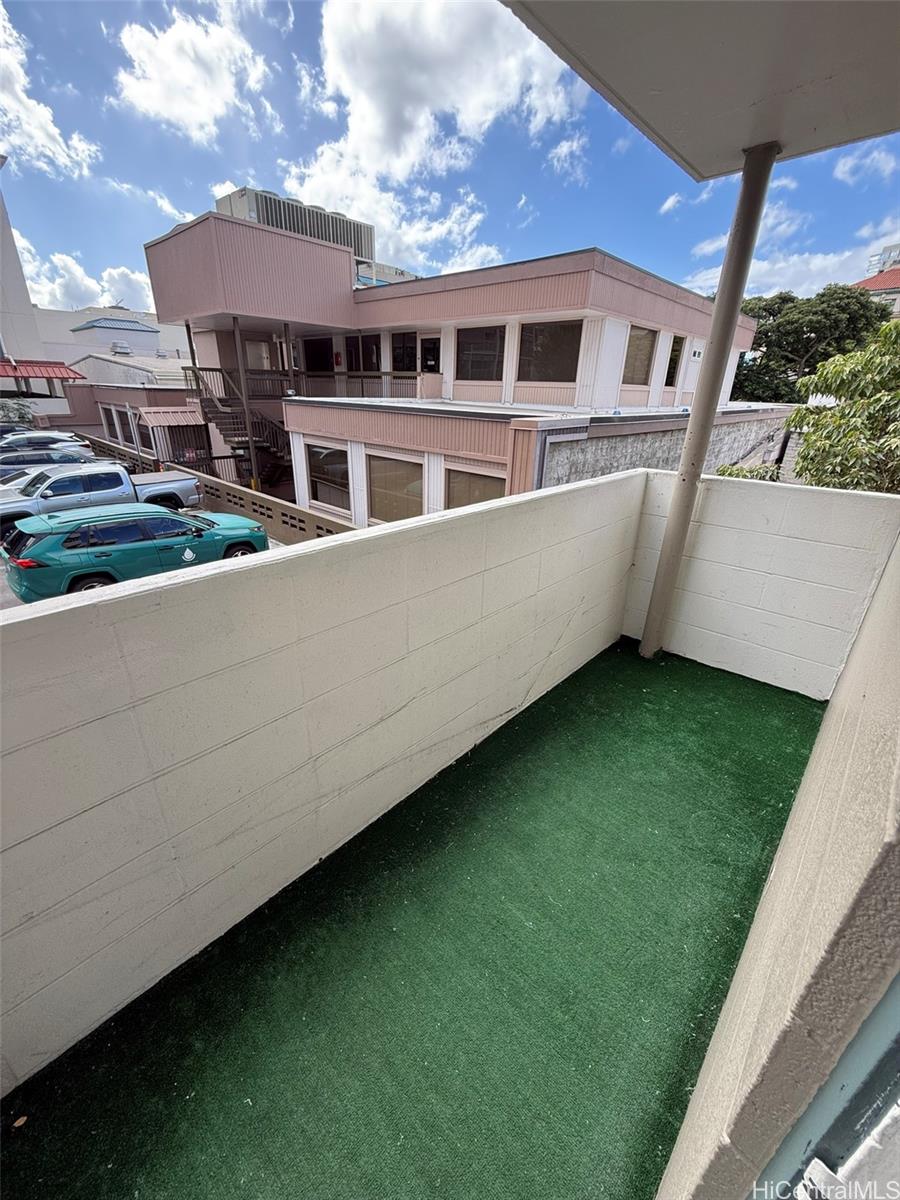 Crown Kinau condo # 20, Honolulu, Hawaii - photo 18 of 22