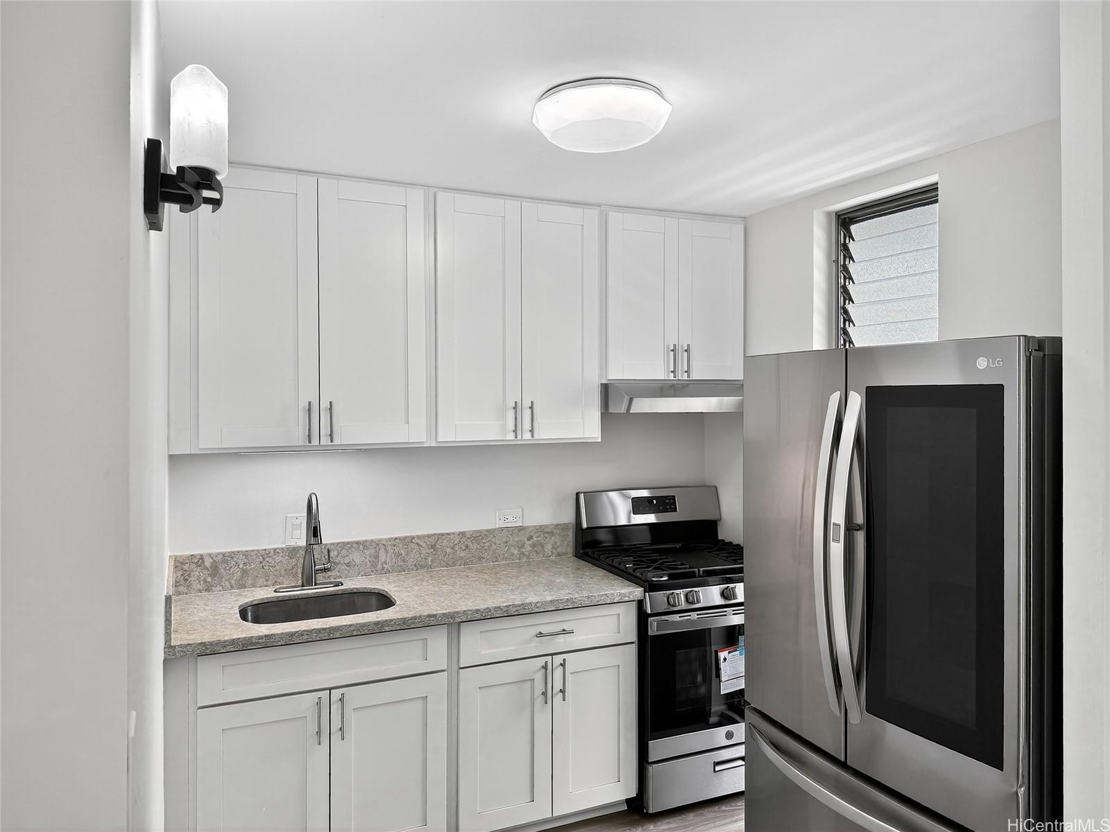 Crown Kinau condo # DH26, Honolulu, Hawaii - photo 2 of 11