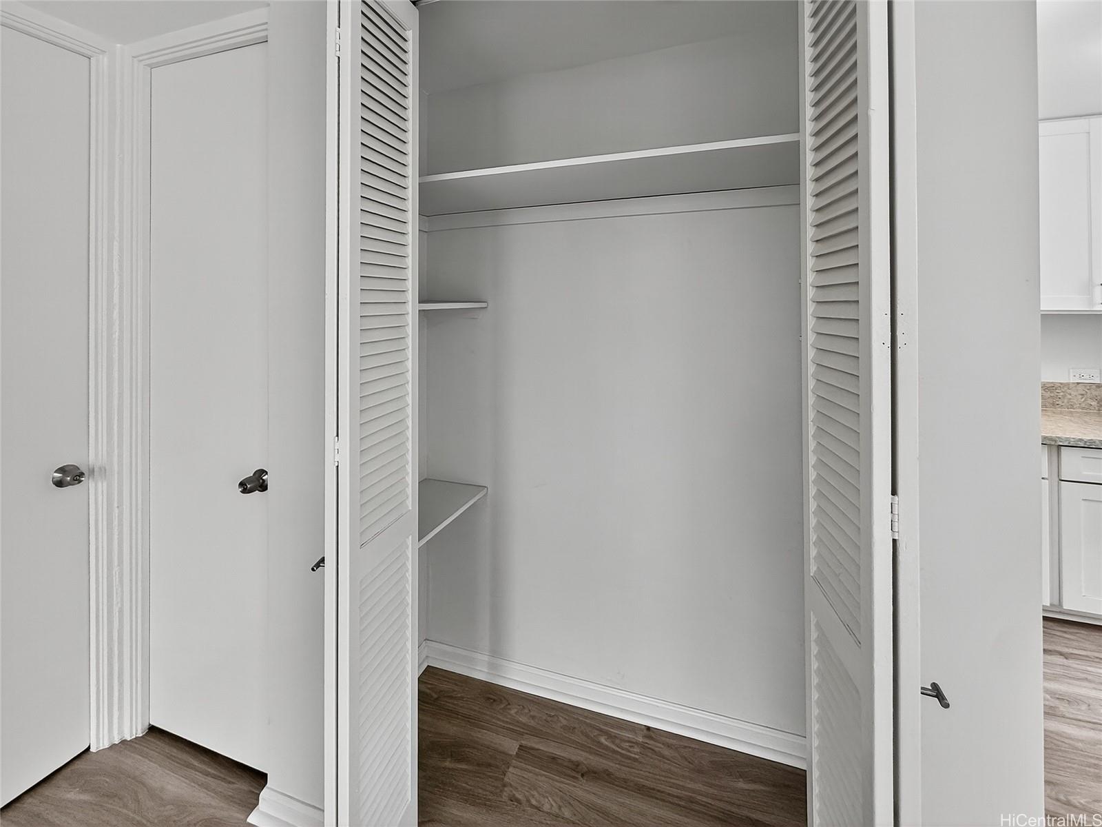 Crown Kinau condo # DH26, Honolulu, Hawaii - photo 7 of 11