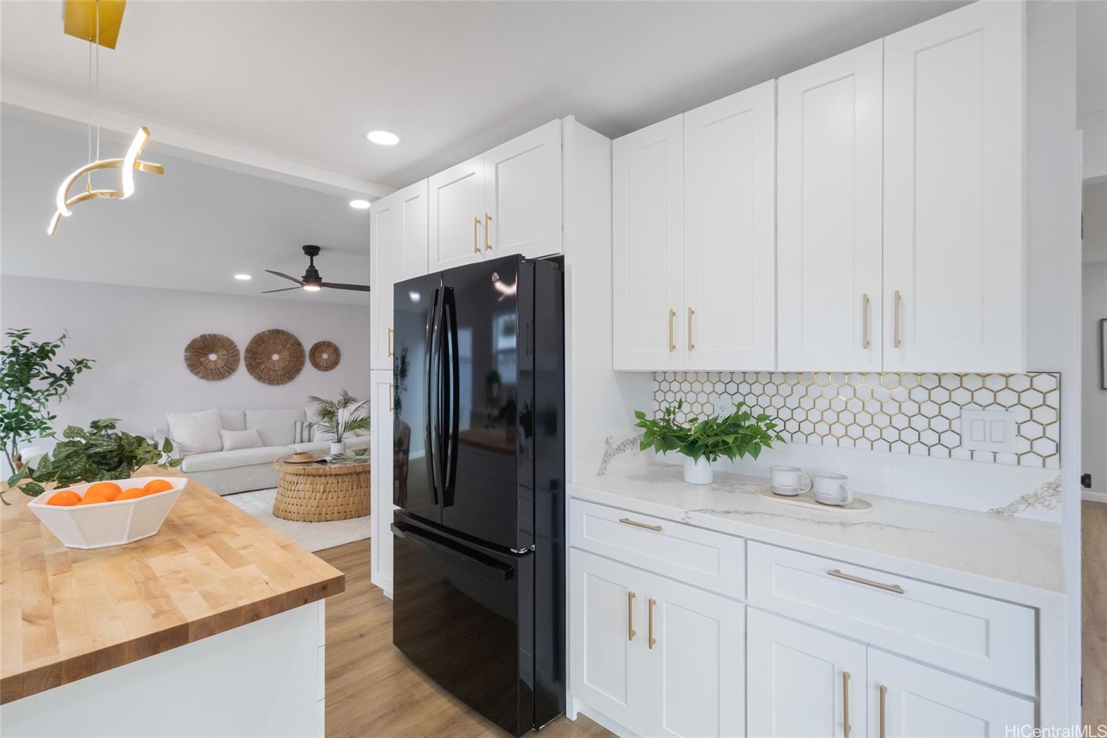 7533  Kamaomao Place Kalama Valley, Hawaii Kai home - photo 7 of 25