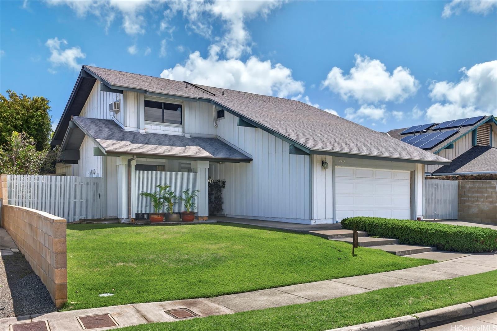 7539  Huialoha Street Kalama Valley, Hawaii Kai home - photo 3 of 25