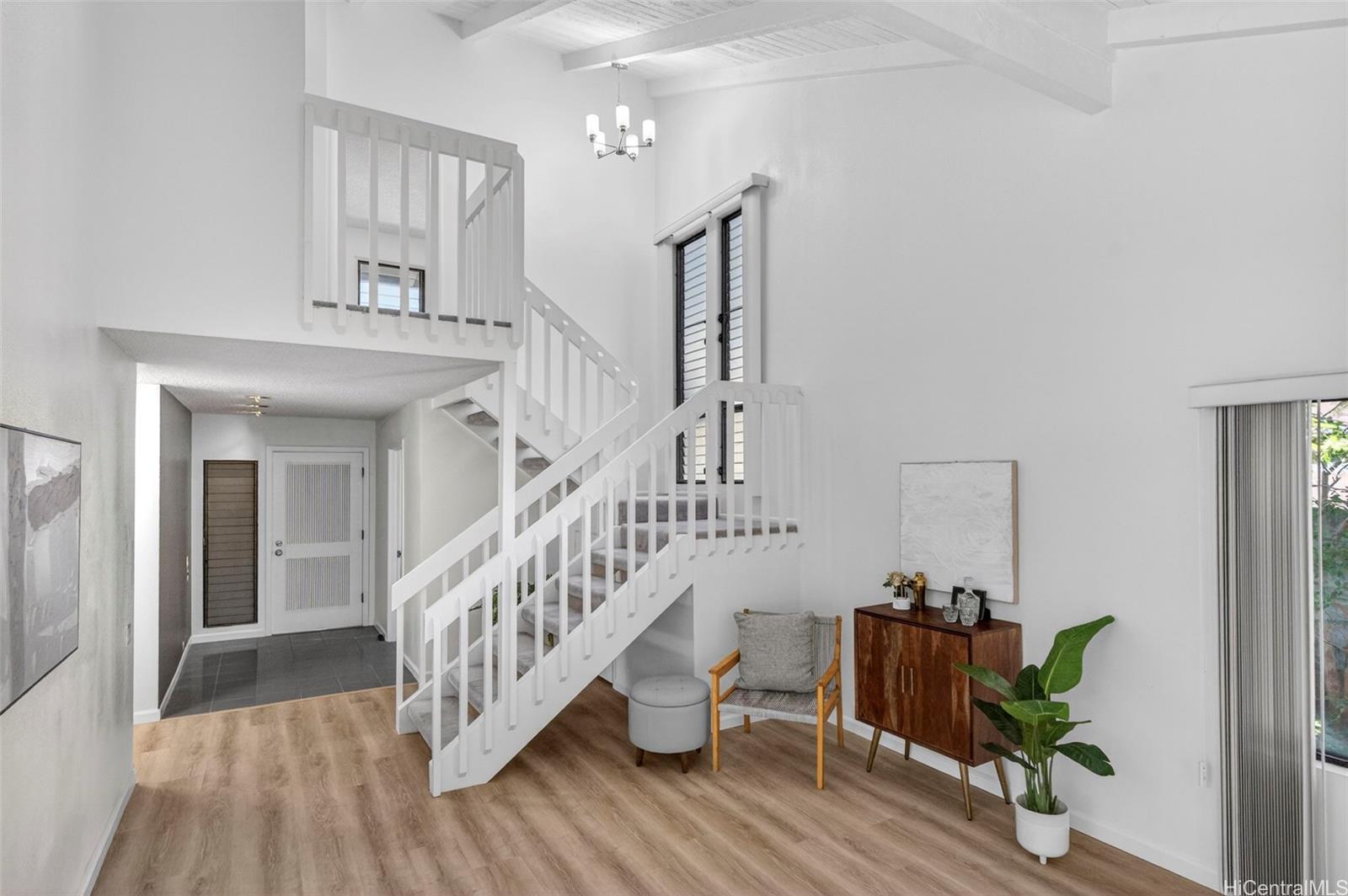 7539  Huialoha Street Kalama Valley, Hawaii Kai home - photo 6 of 25