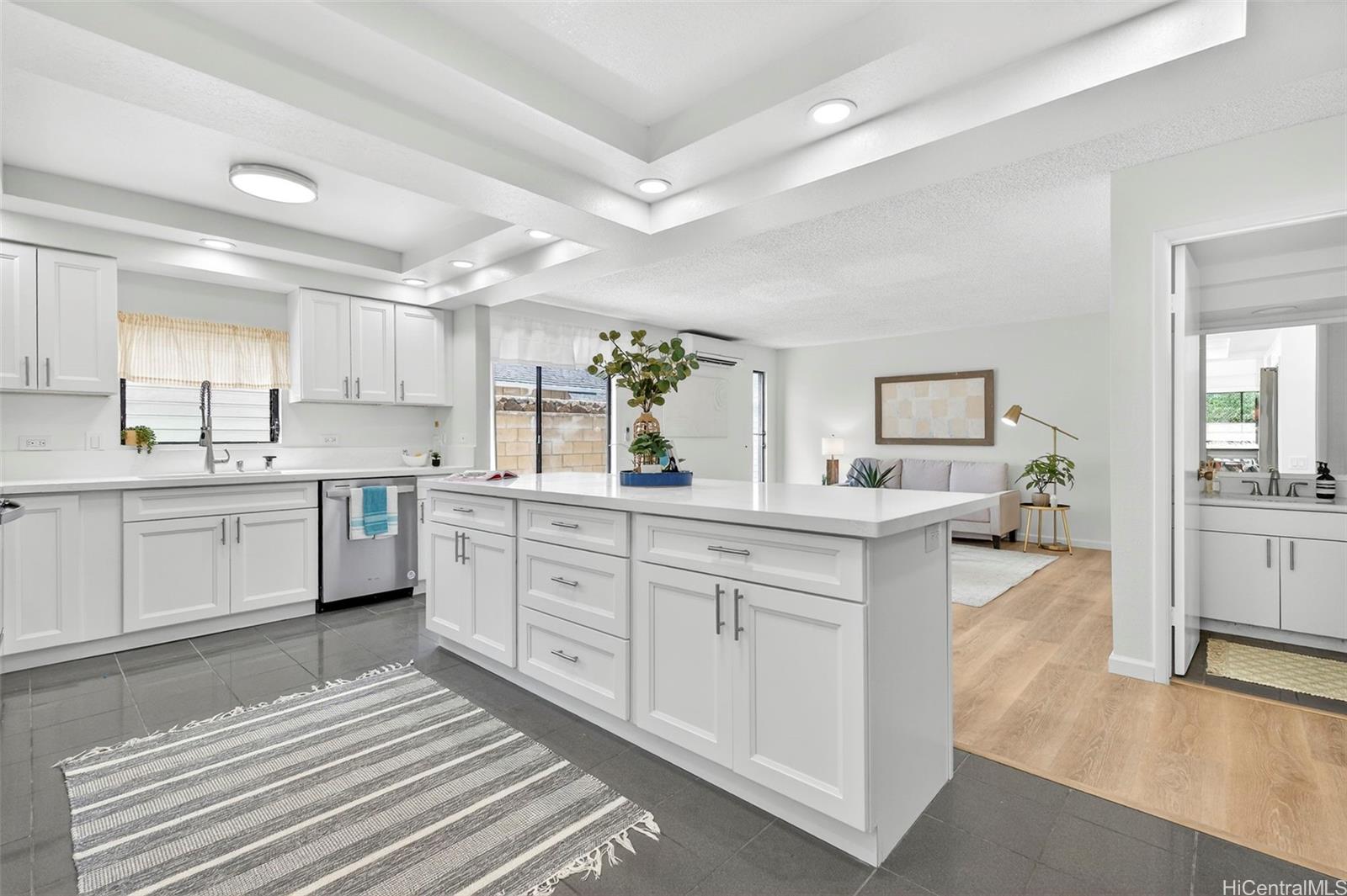 7539  Huialoha Street Kalama Valley, Hawaii Kai home - photo 10 of 25