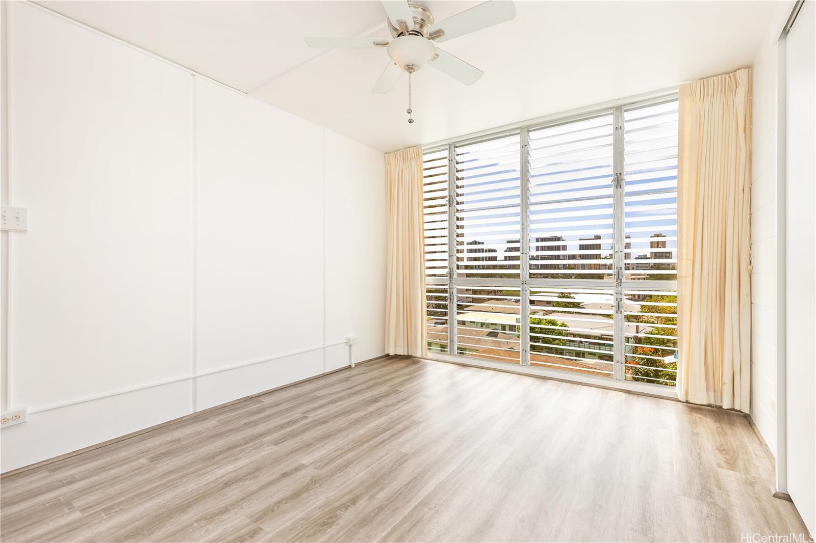 Sun Hala condo # 608, Honolulu, Hawaii - photo 9 of 18