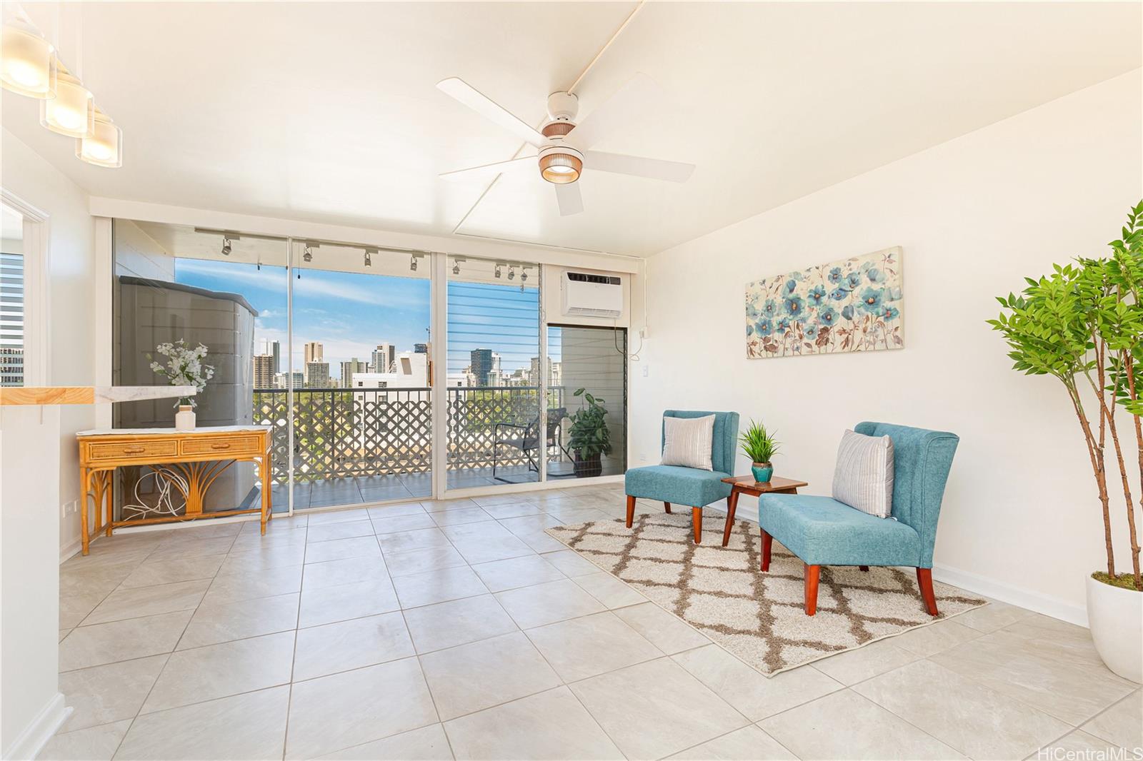 Sun Hala condo # 904, Honolulu, Hawaii - photo 2 of 24