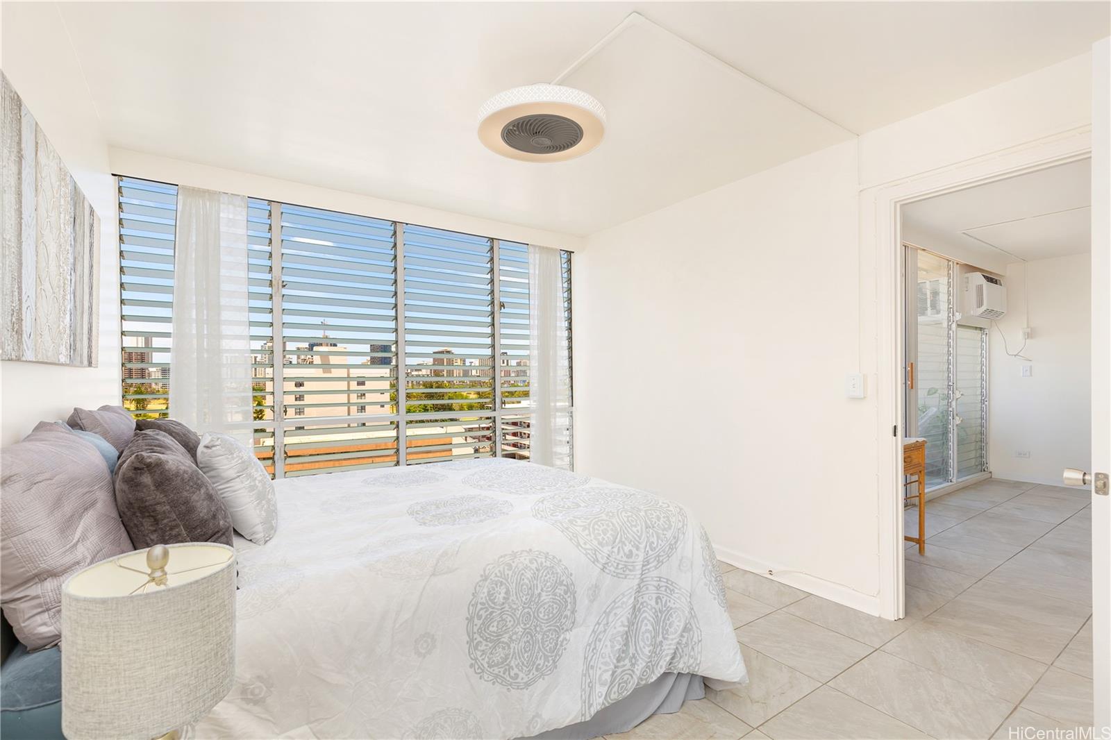 Sun Hala condo # 904, Honolulu, Hawaii - photo 12 of 24