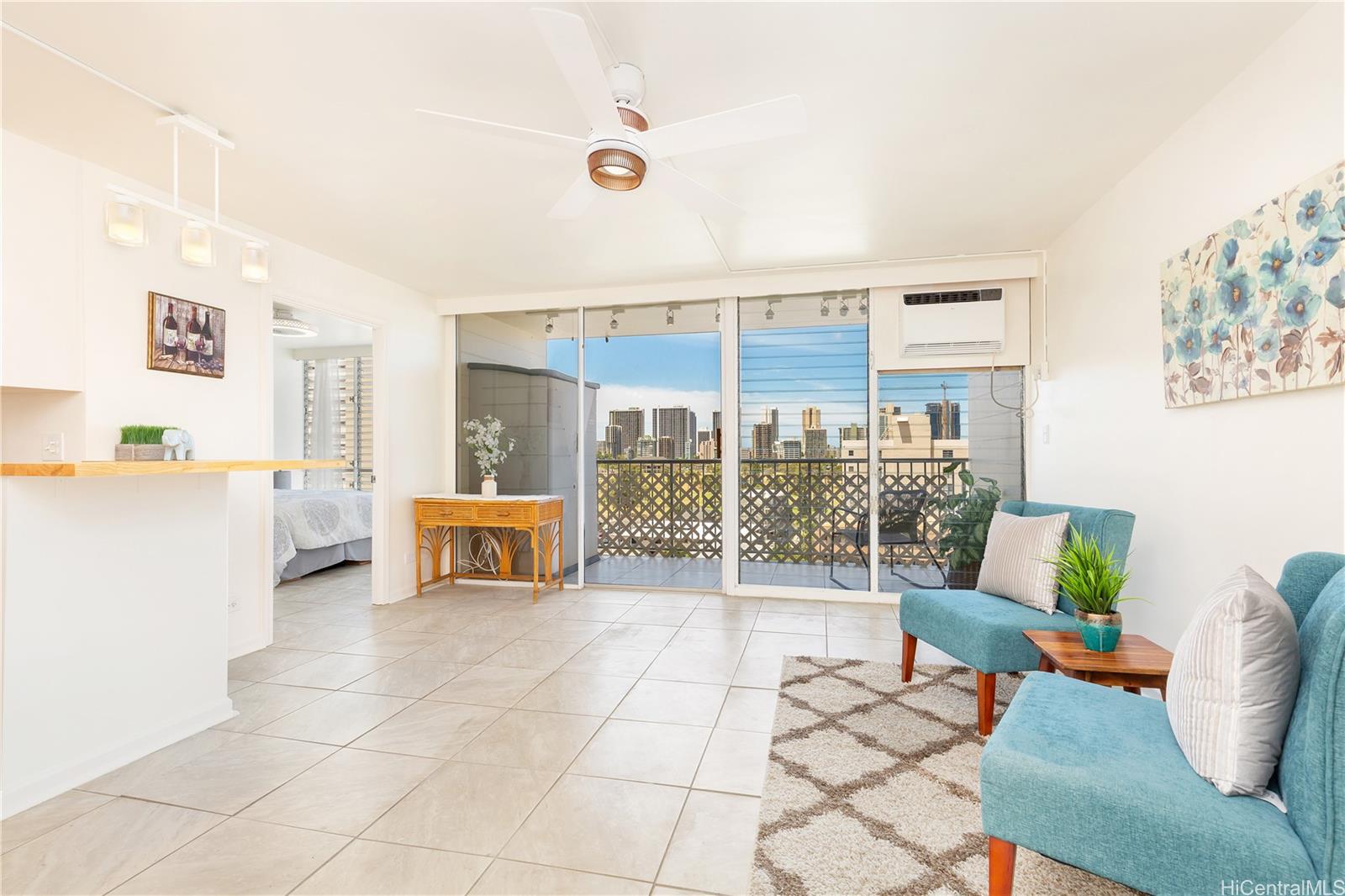 Sun Hala condo # 904, Honolulu, Hawaii - photo 4 of 24