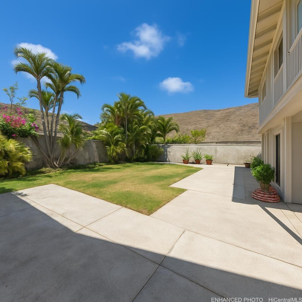 7540  Puumahoe Place Kalama Valley, Hawaii Kai home - photo 13 of 24