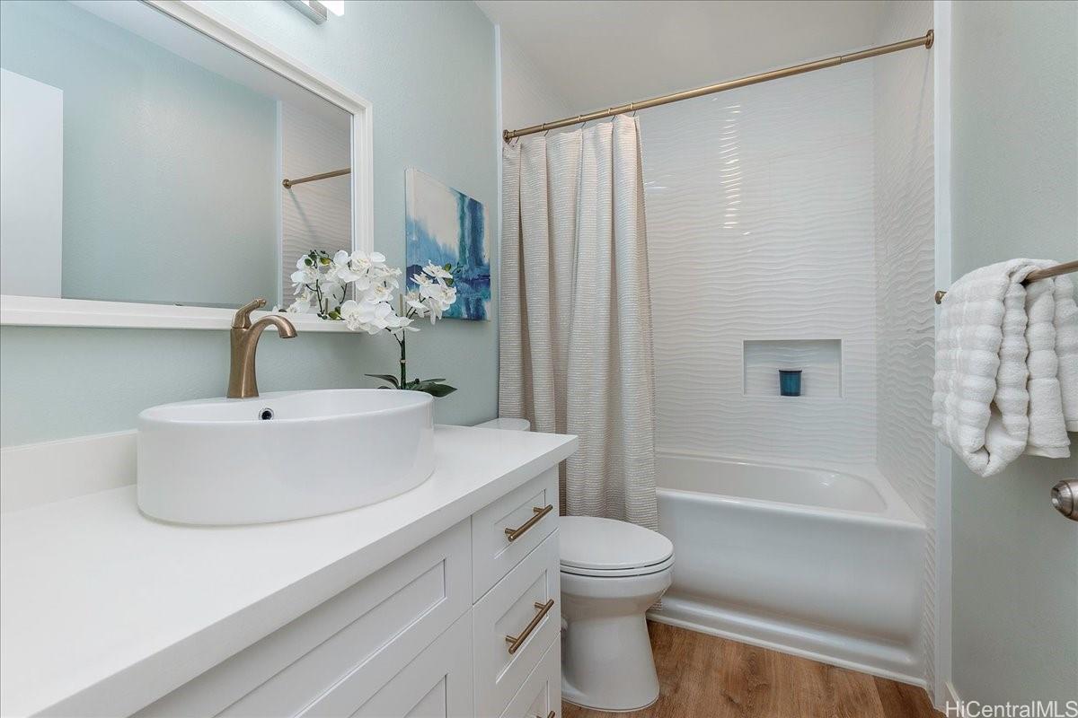 7540  Puumahoe Place Kalama Valley, Hawaii Kai home - photo 20 of 24