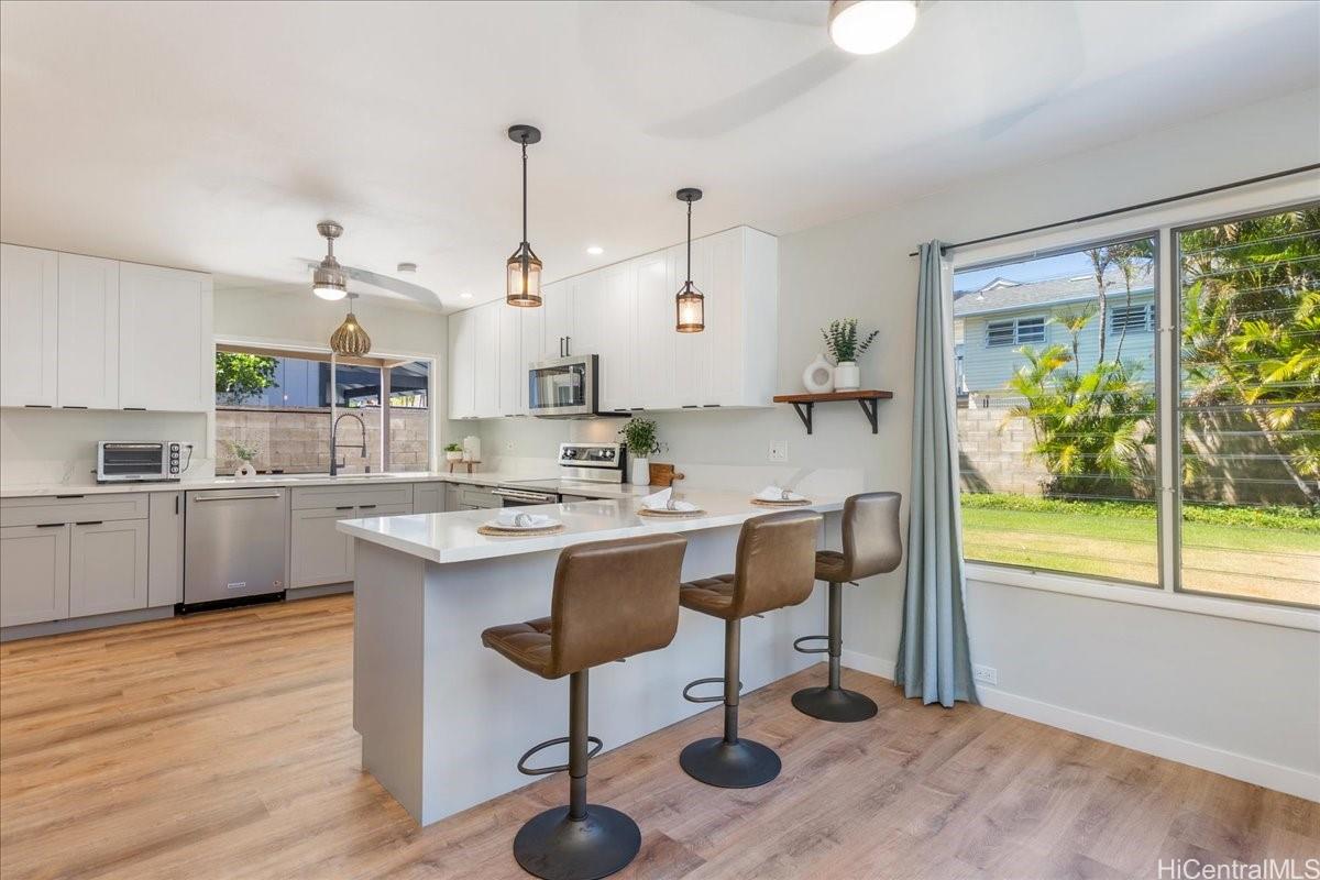 7540  Puumahoe Place Kalama Valley, Hawaii Kai home - photo 5 of 24