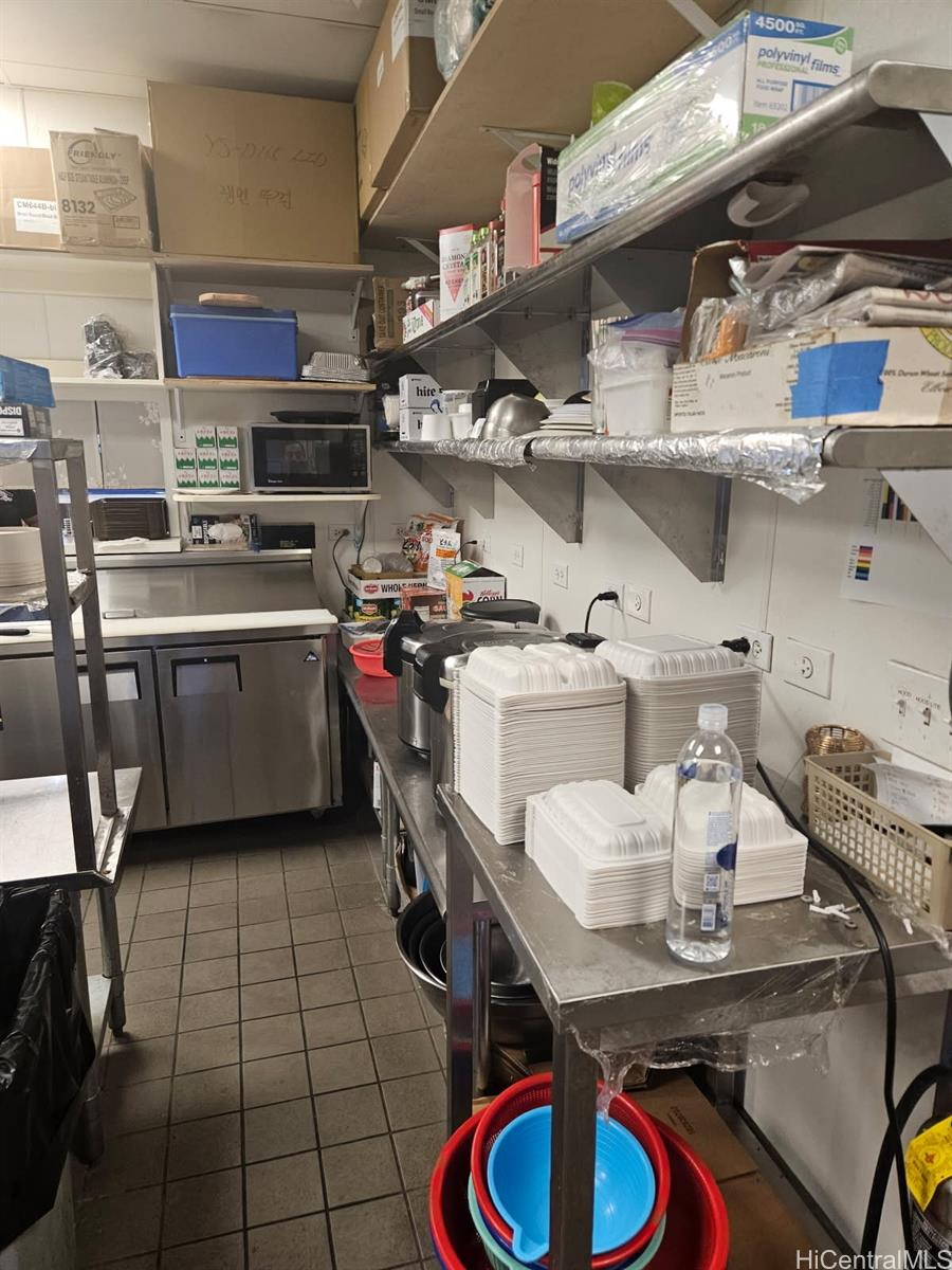 755 Kapahulu Ave Kapahulu  - photo 8 of 12