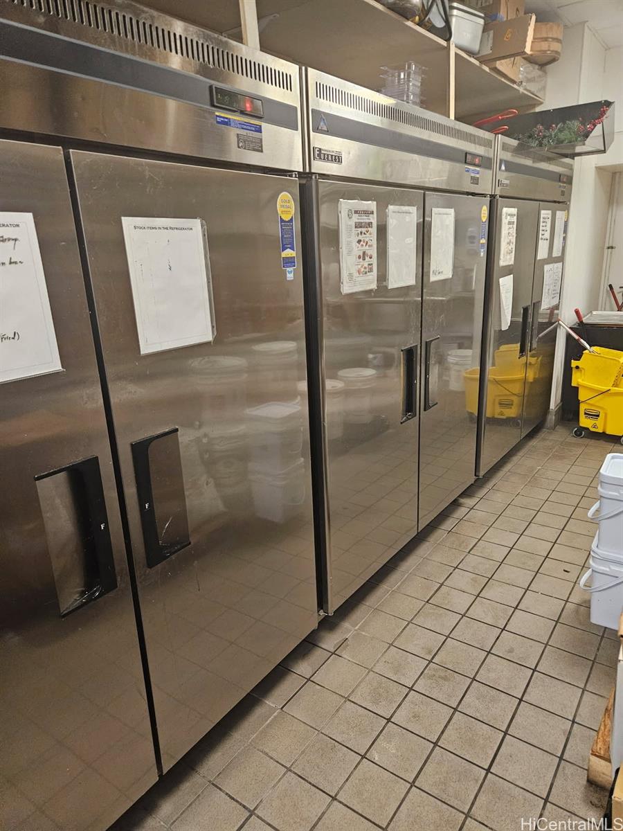 755 Kapahulu Ave Kapahulu  - photo 10 of 12