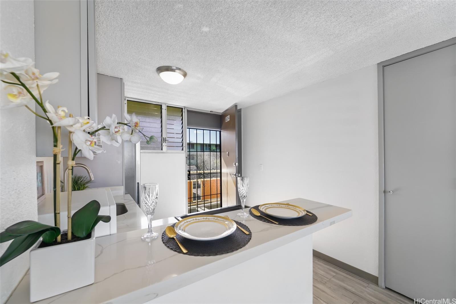 Holiday Gardens condo # A204, Honolulu, Hawaii - photo 5 of 19