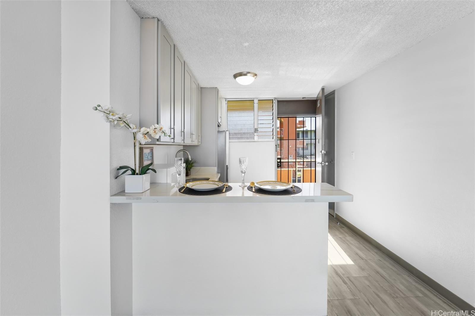 Holiday Gardens condo # A204, Honolulu, Hawaii - photo 6 of 19