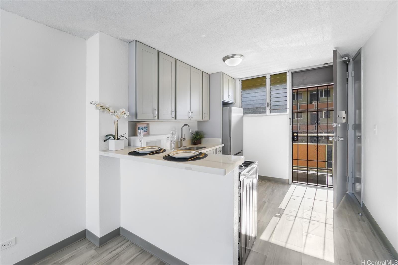 Holiday Gardens condo # A204, Honolulu, Hawaii - photo 7 of 19